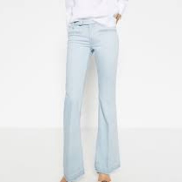 flared jeans light wash